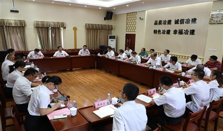 侯立林到冶建公司調(diào)研指導